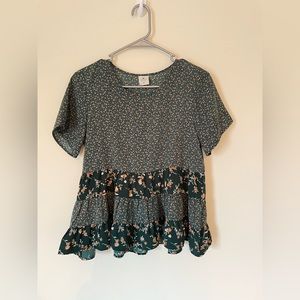 Size Small Paper Crane Floral Blouse